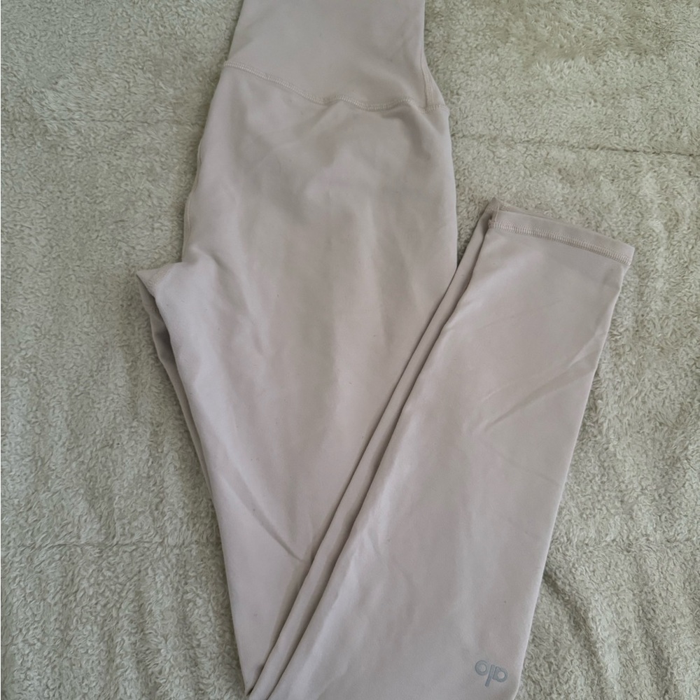 ALO Yoga Soft Pink Leggings